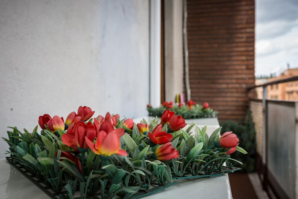 Rosso Charming Guest House Vaticano Рим Екстериор снимка
